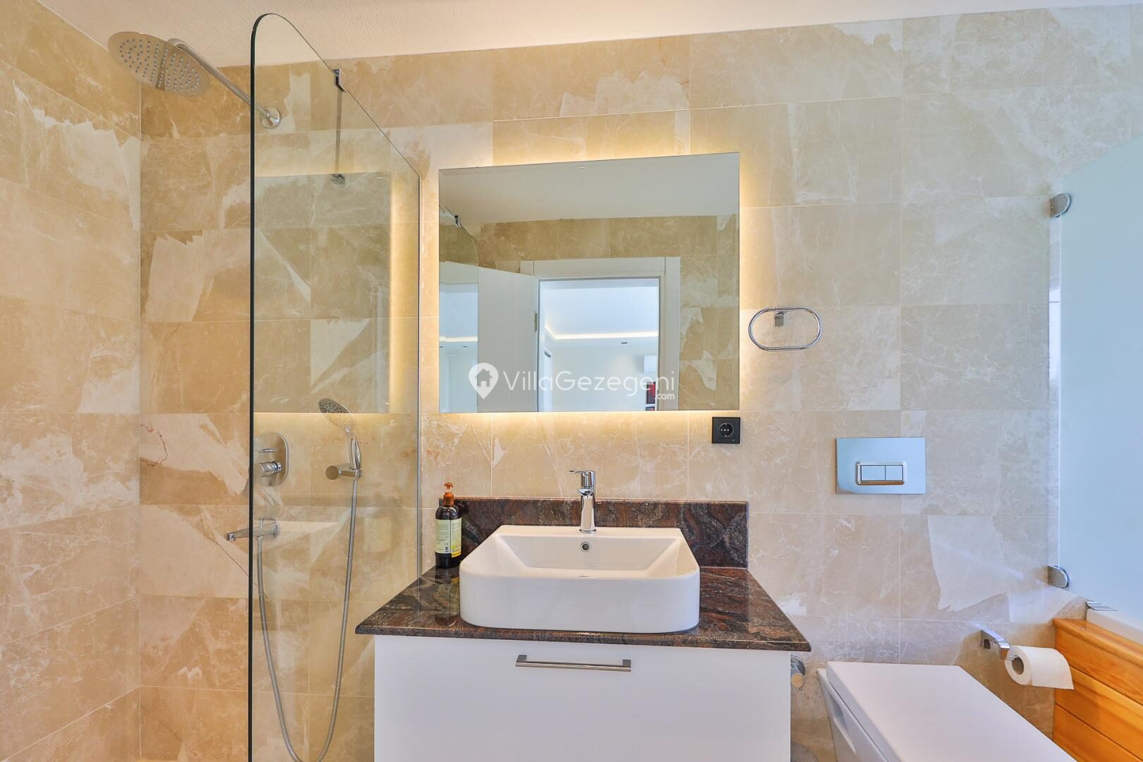 Villa Safter — 11