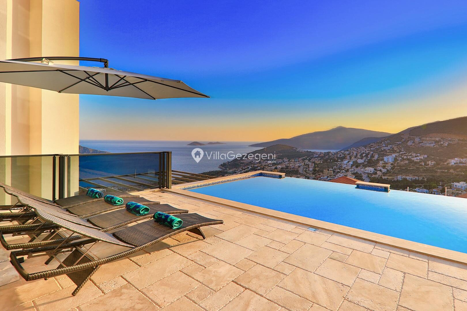 Villa Luxury — 7