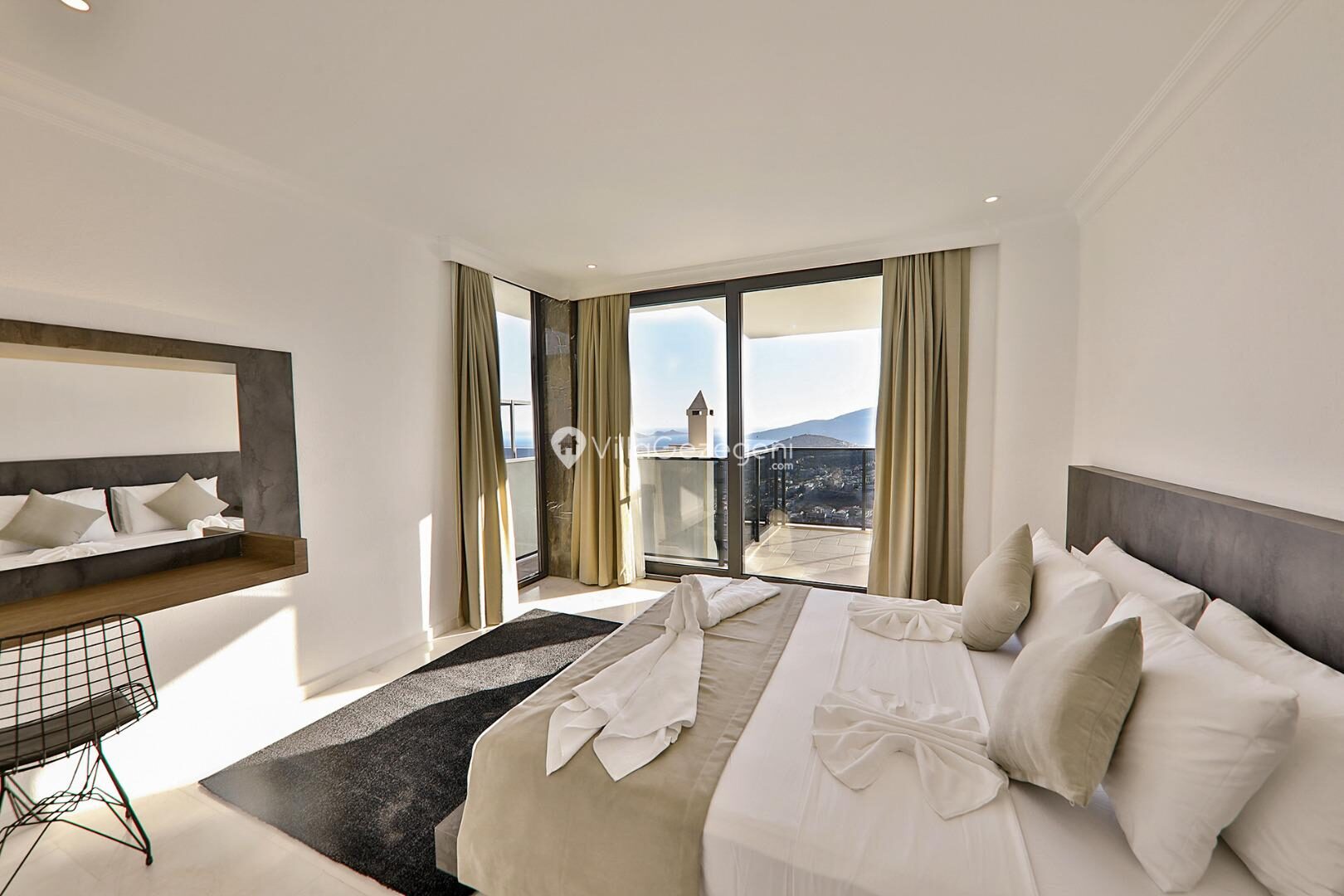 Villa Luxury — 34