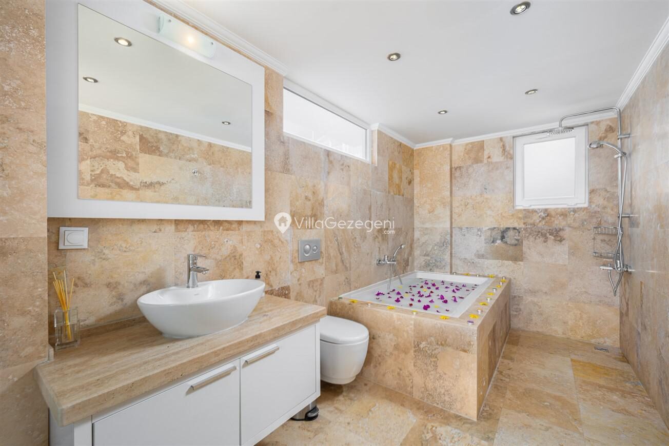 Villa Waratah — 47