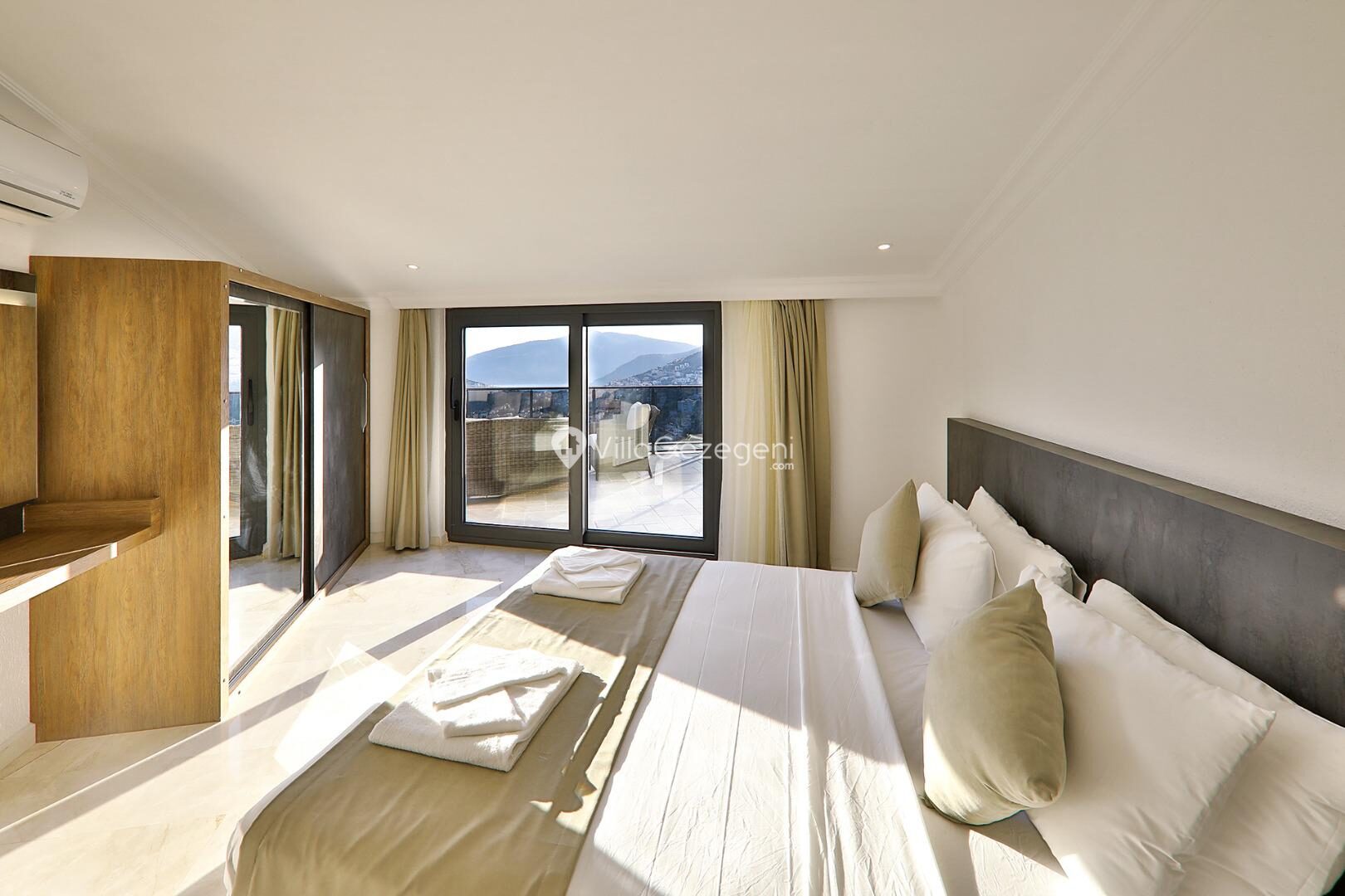 Villa Luxury — 40
