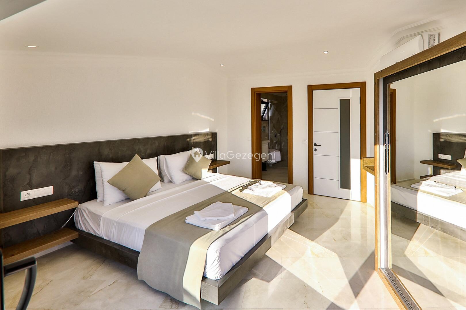 Villa Luxury — 41