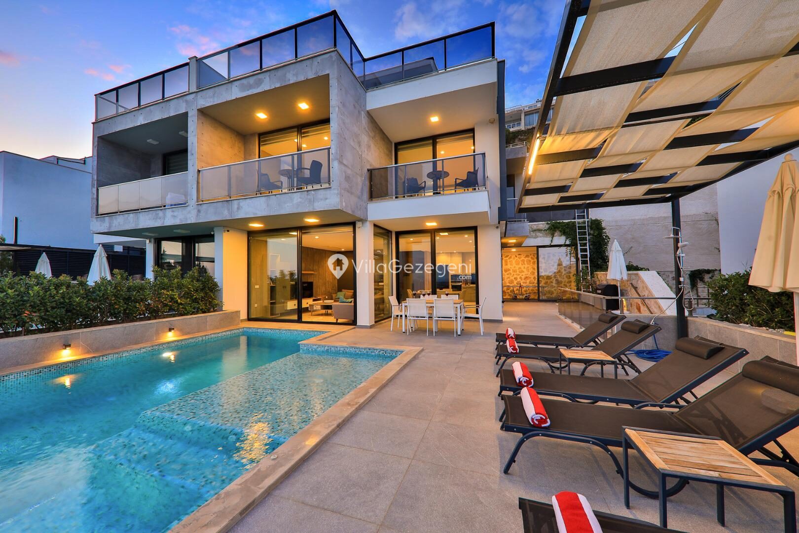 Villa Skylight — 30