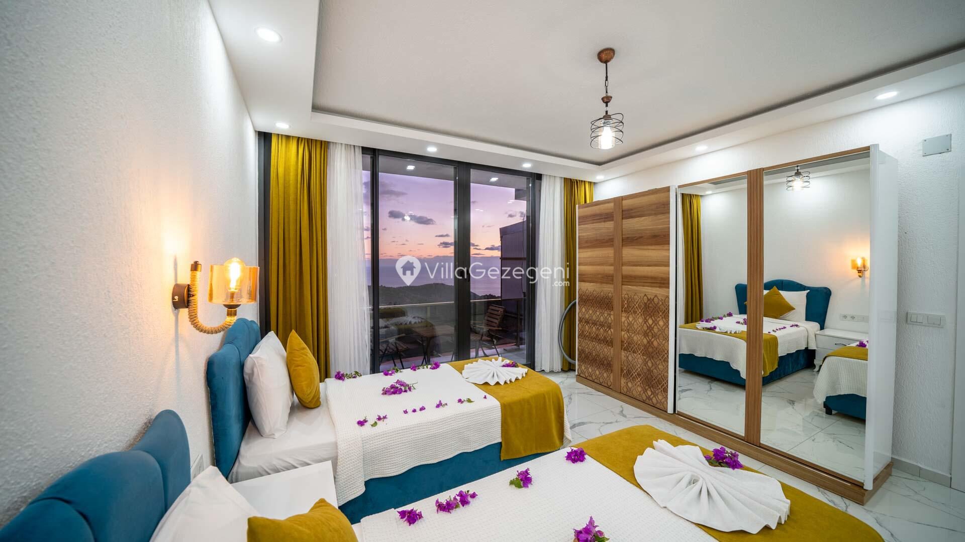 Villa Spring — 60