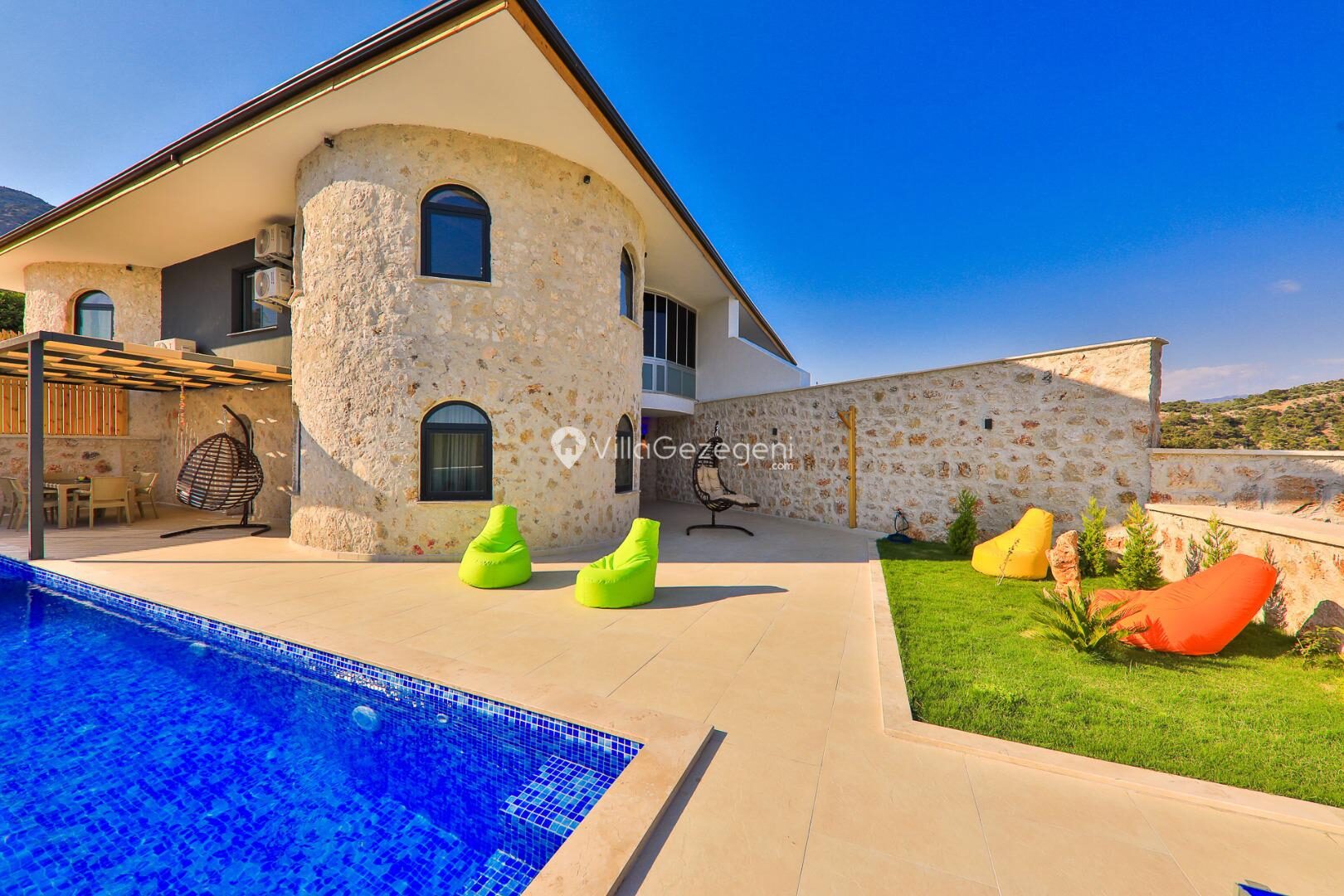 Villa Sandak 2 — 8