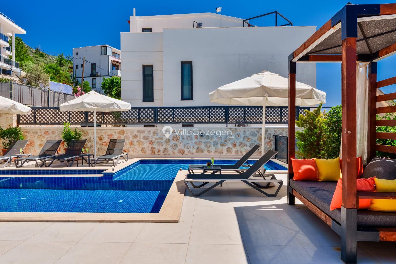 Villa Cassa — 9