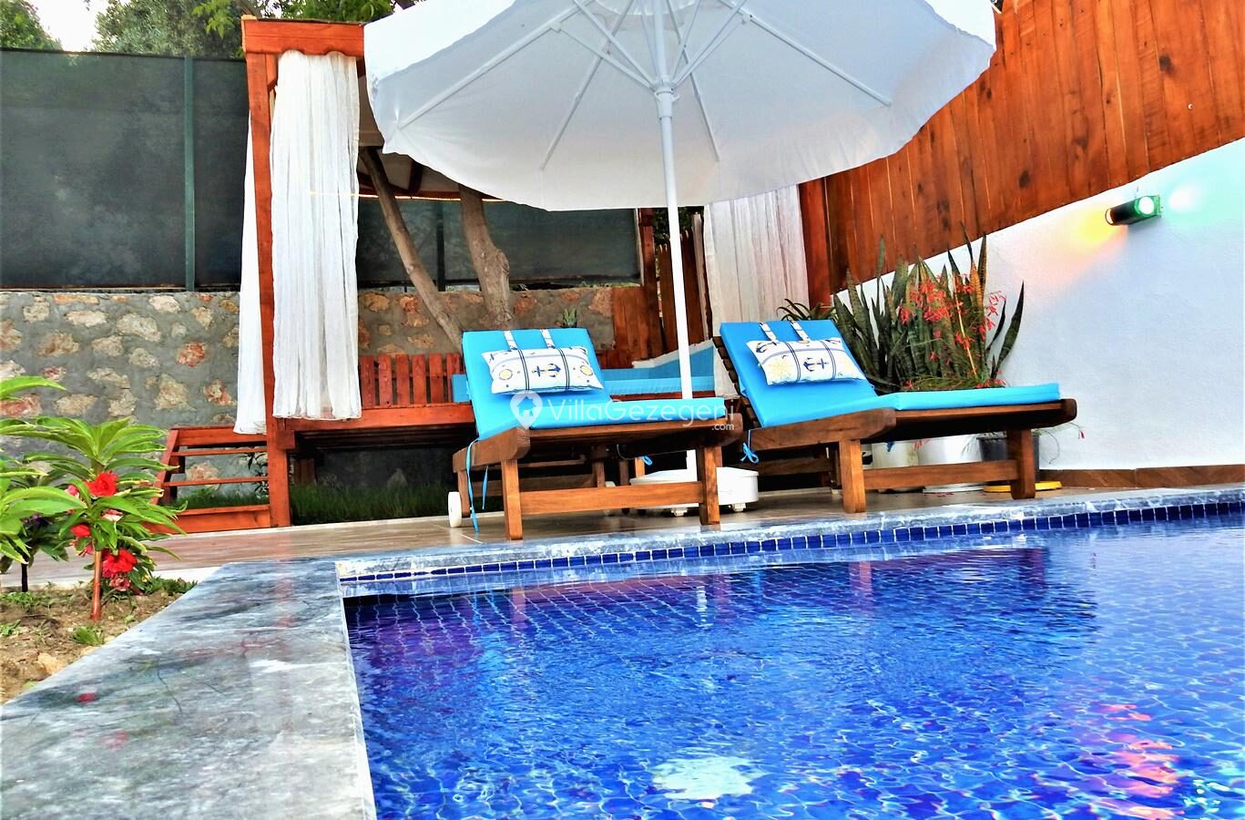 Villa Rayna — 4