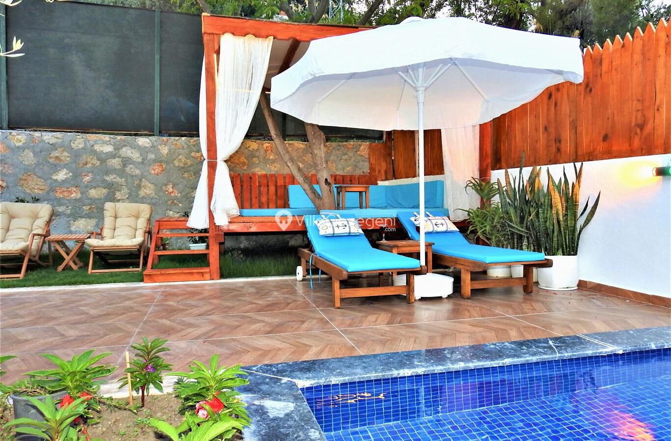 Villa Rayna — 12