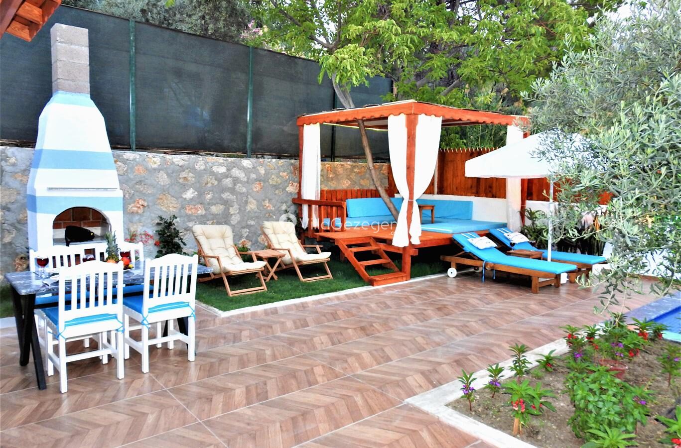 Villa Rayna — 17