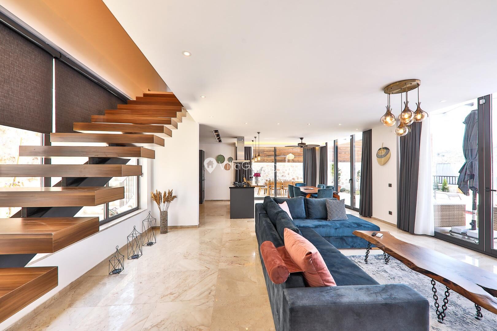 Villa Glorious — 25