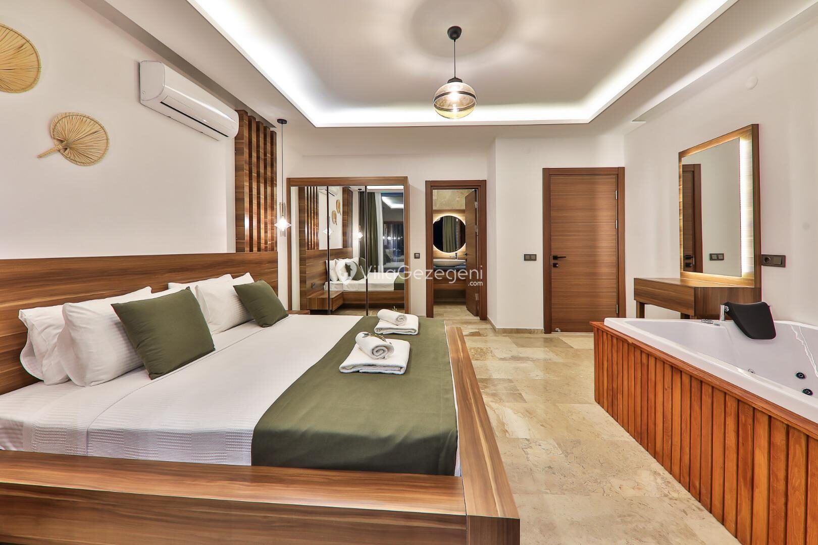 Villa Glorious — 43