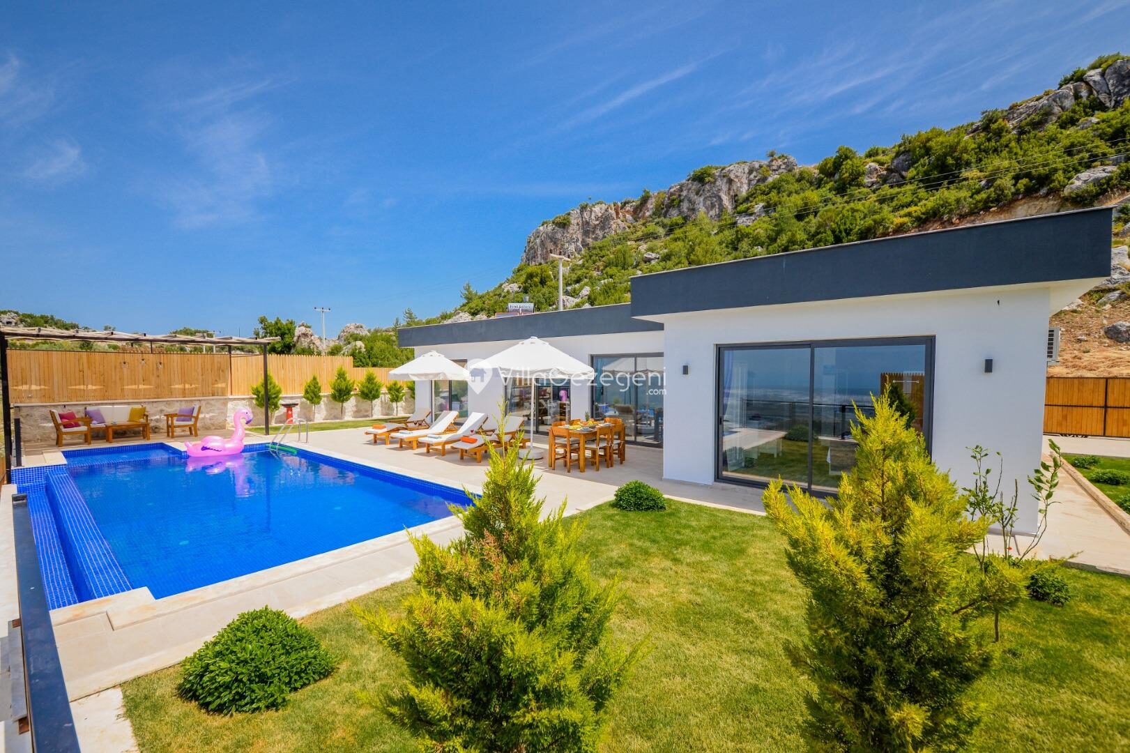Villa Neco Doğu — 11