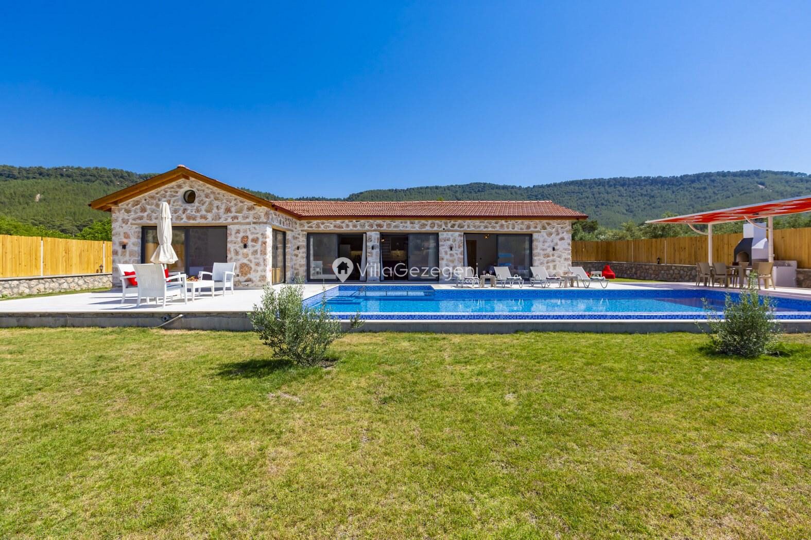 Villa Blue Bird — 1