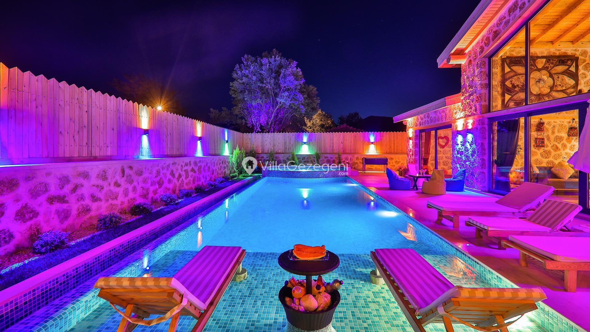 Villa Happiness — 22
