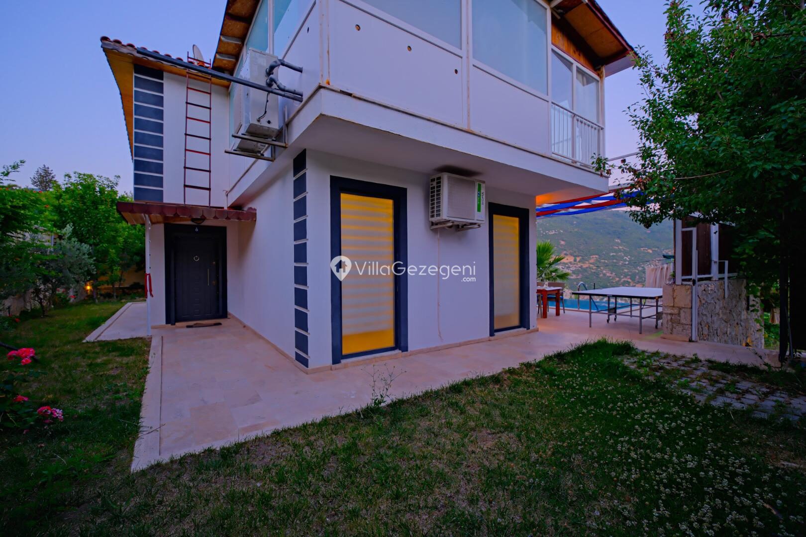 Villa Tepes — 24