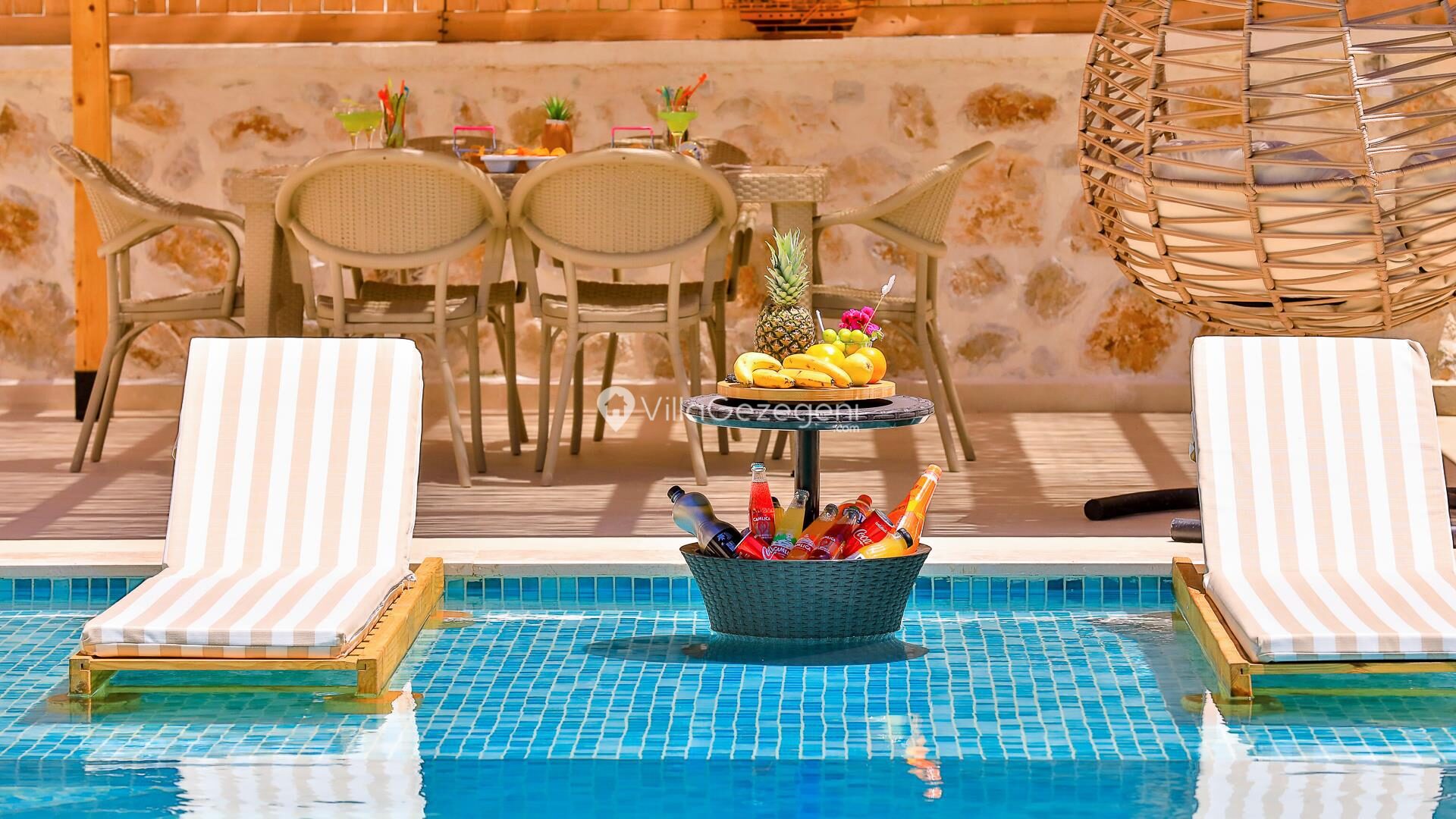 Villa Happiness — 58