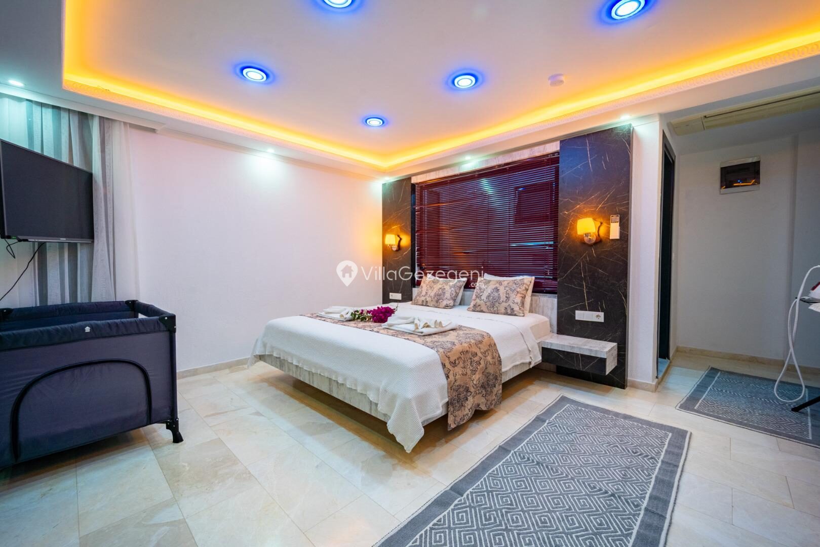 Villa Hyperion — 45