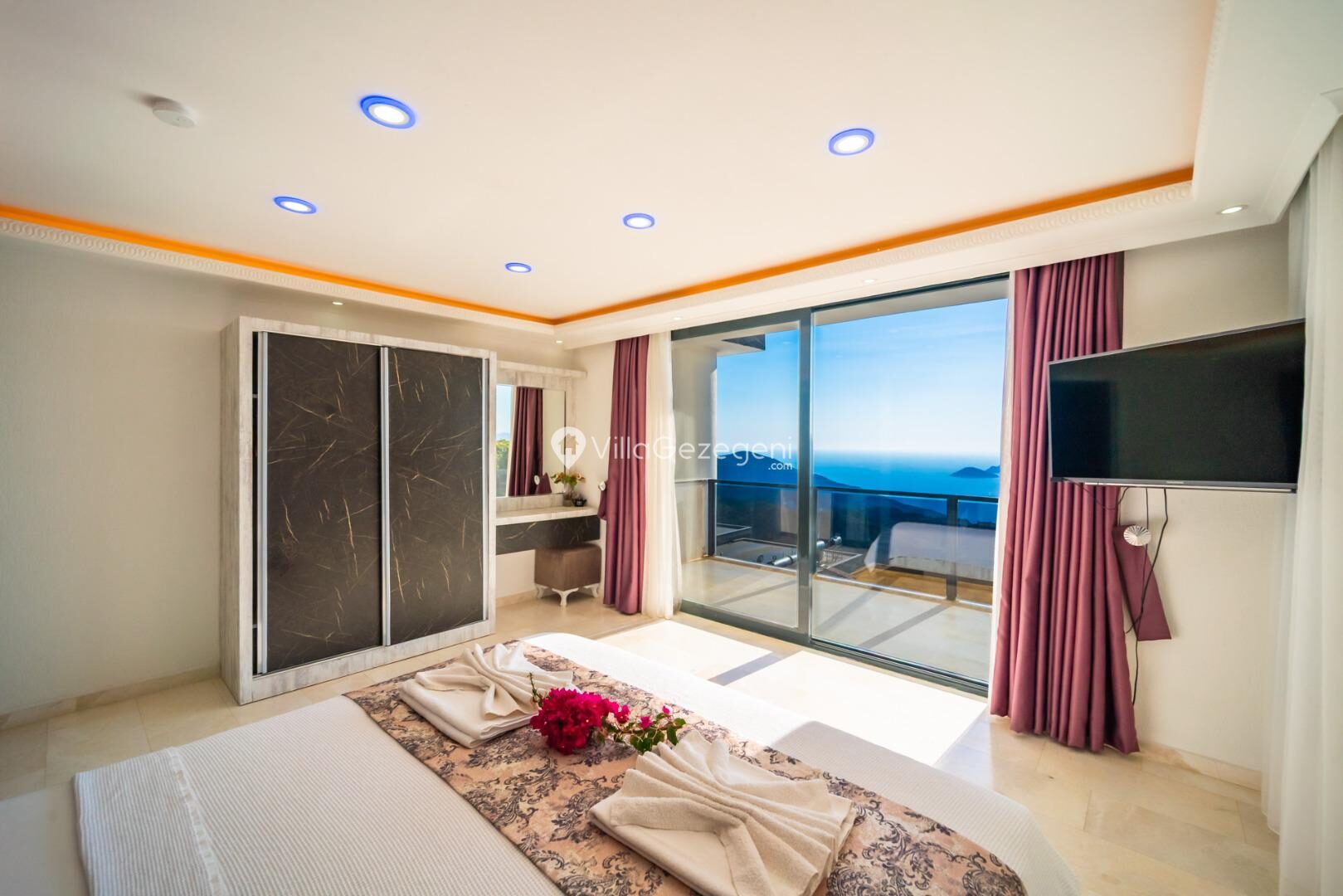 Villa Hyperion — 92