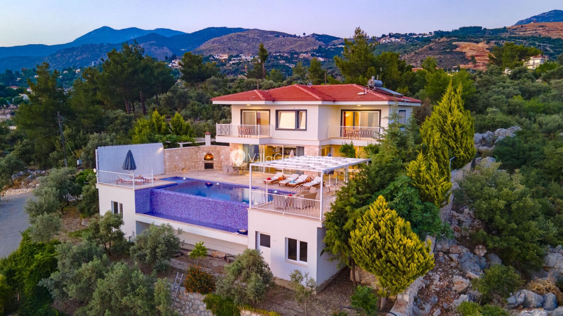 Villa Lina Drone / hava çekimi 1 – Üzümlü kiralık villa