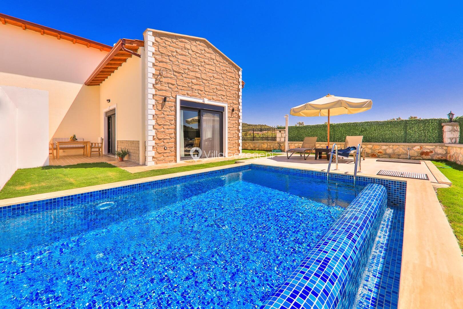 Villa Serenita — 1