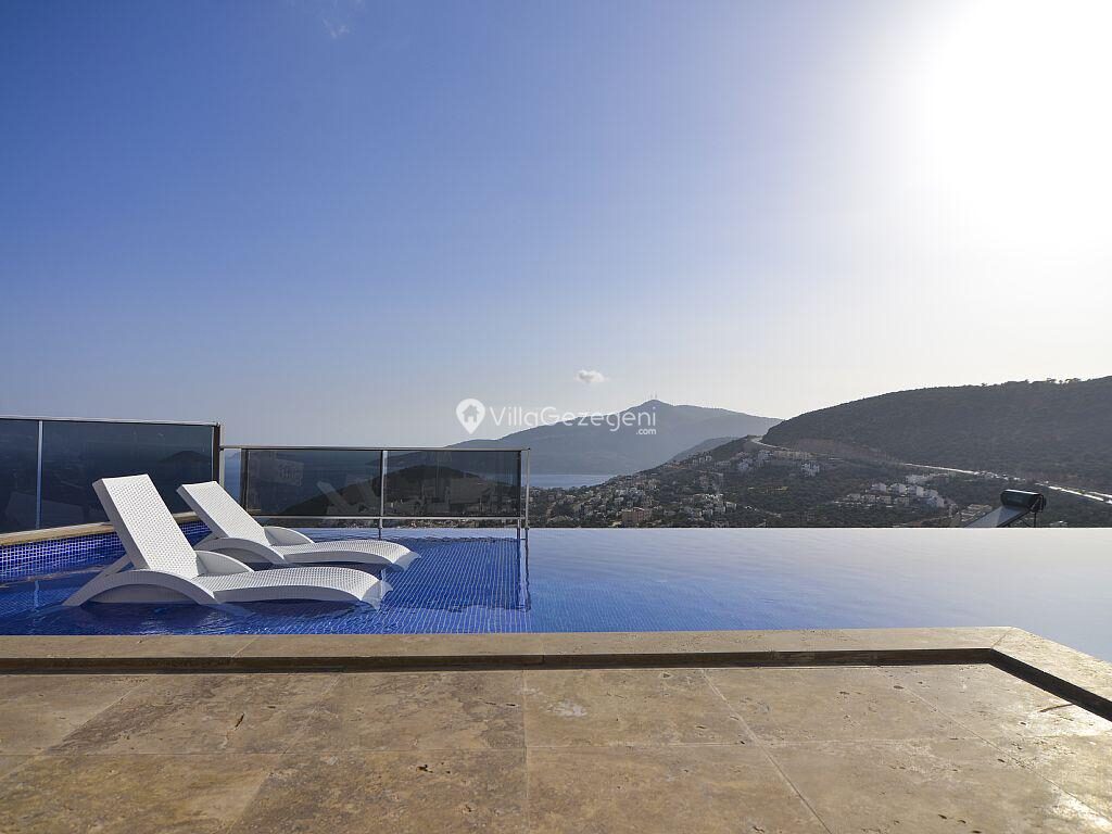 Villa Falcon Exclusive — 18