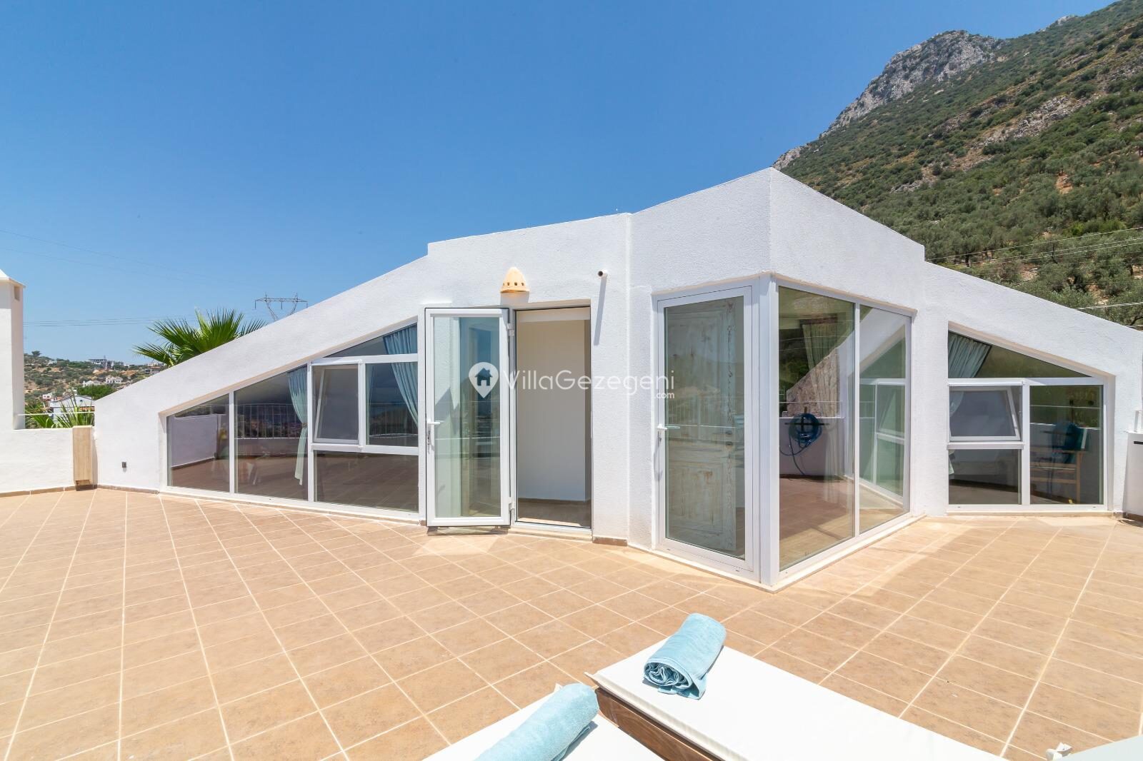 Villa Toros — 54