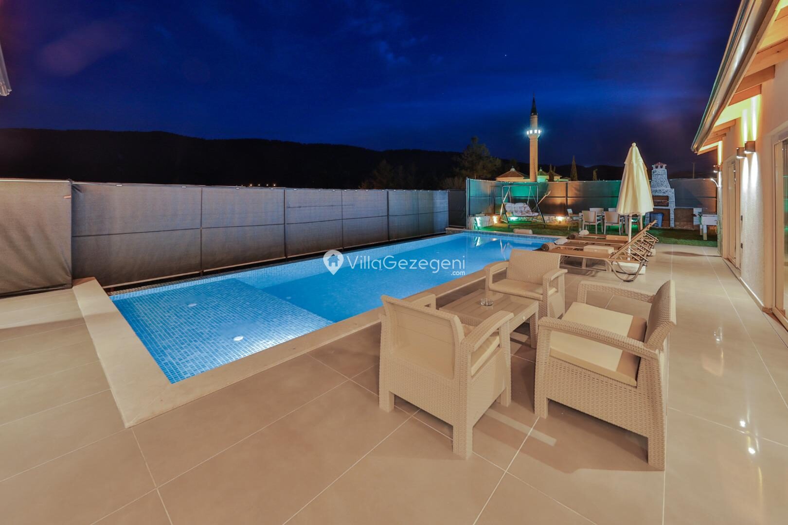 Villa Tawny — 7
