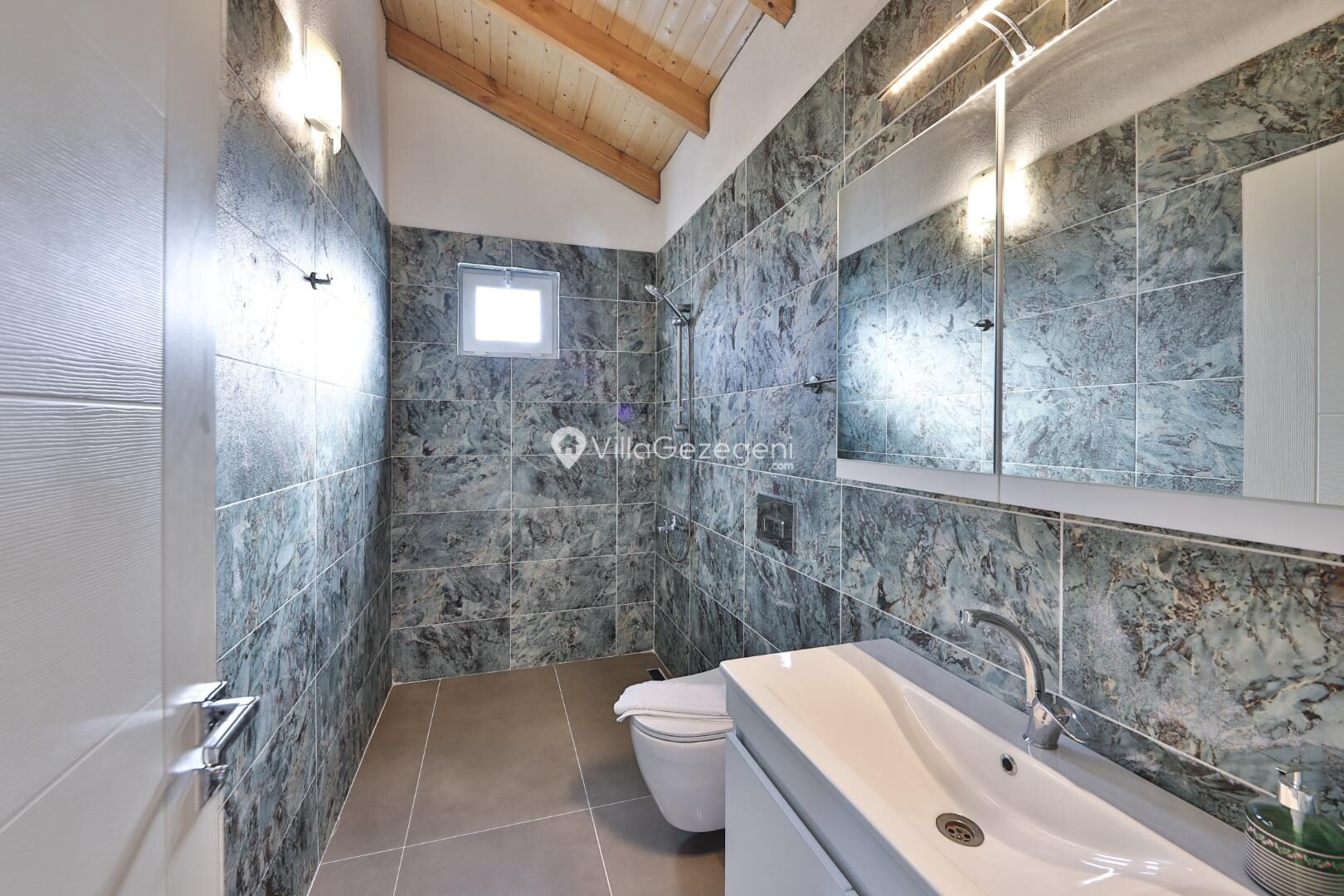 Villa Tawny — 29