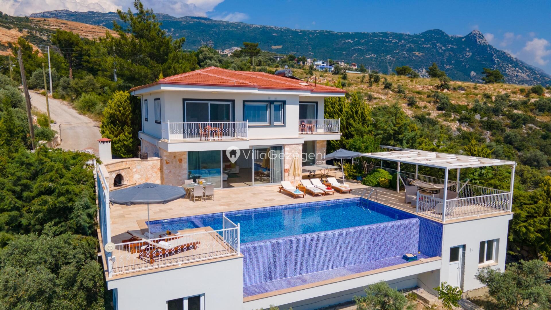 Villa Lina Drone / hava çekimi 5 – Üzümlü kiralık villa