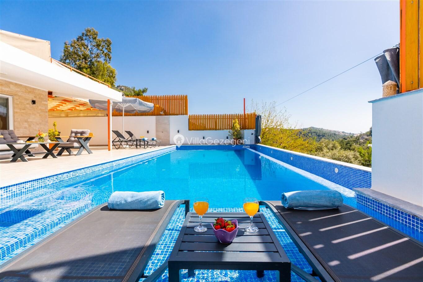 Villa Amber Uno — 8