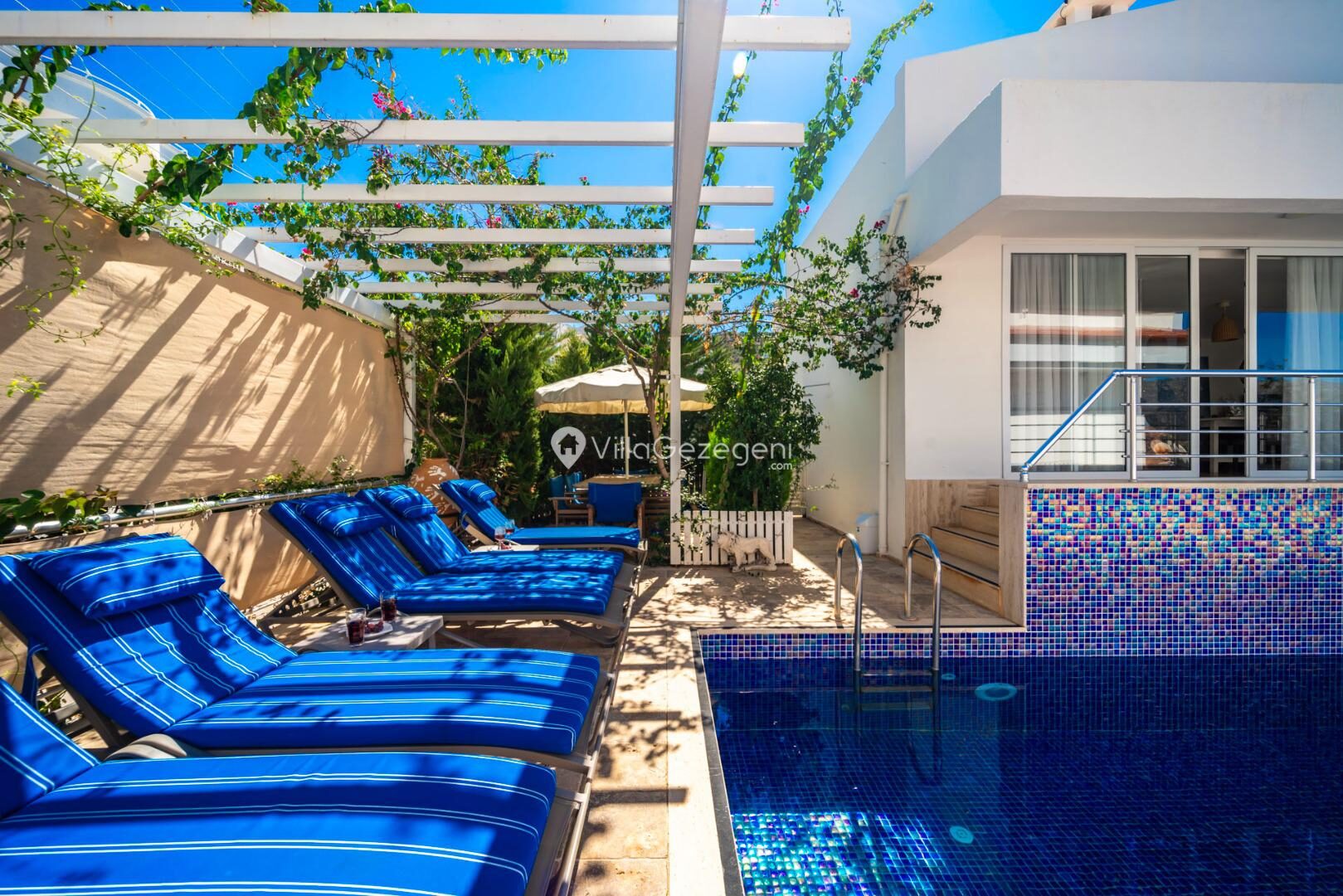 Villa Beyza — 4