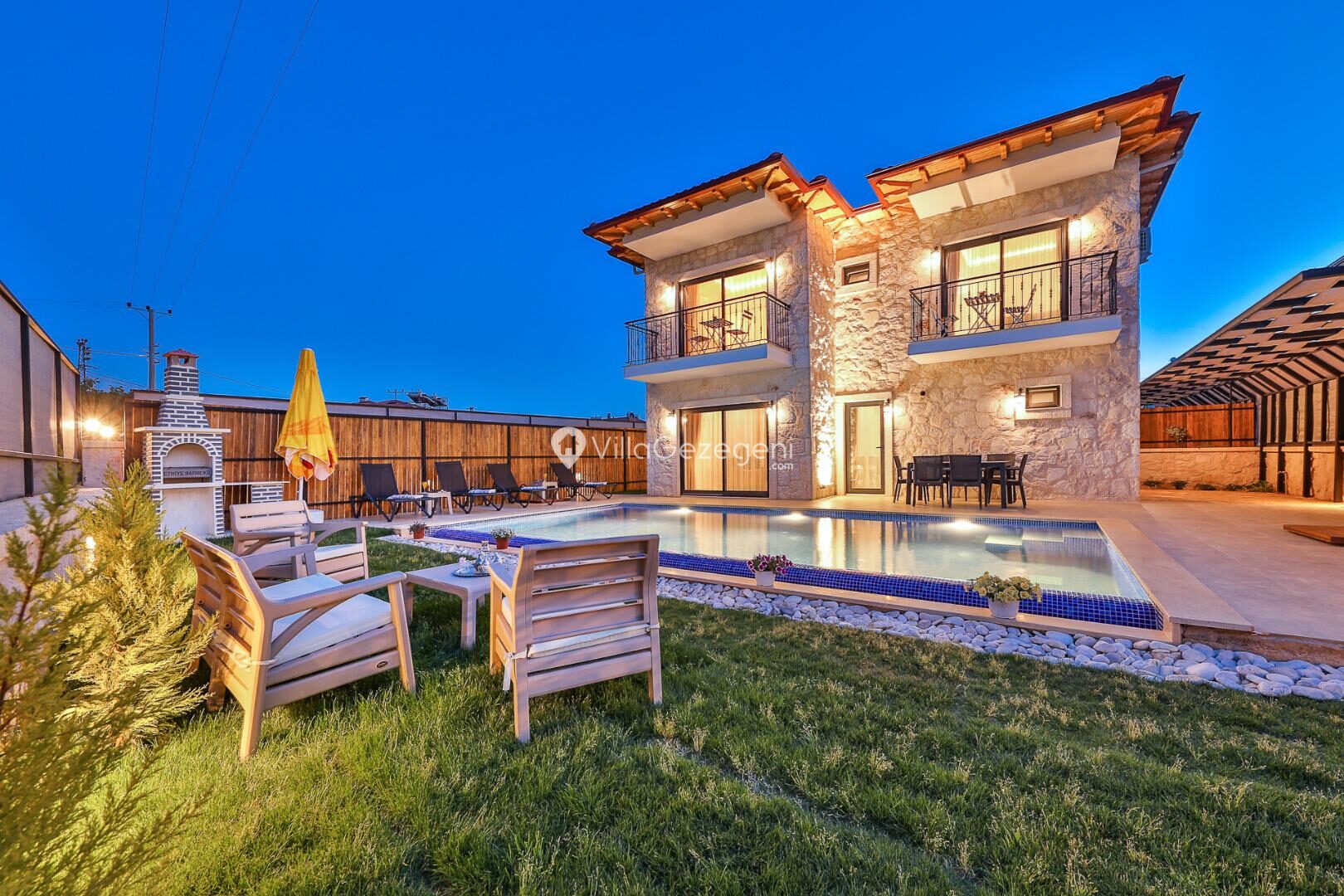Villa Kaşlı 1 — 4