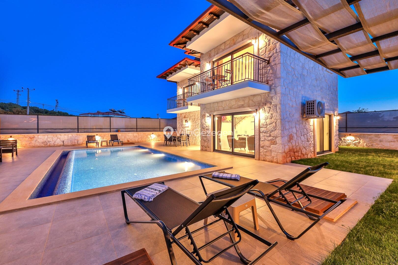 Villa Kaşlı 2 – Çukurbağ kiralık villa