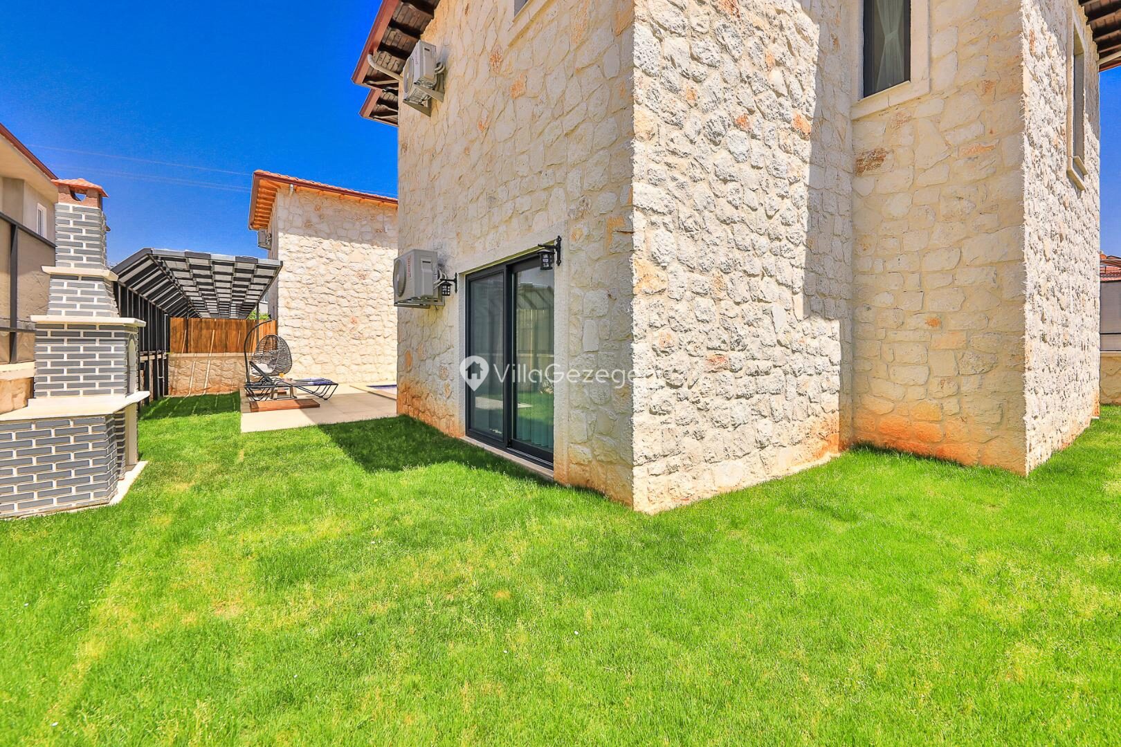 Villa Kaşlı 2 – Çukurbağ kiralık villa