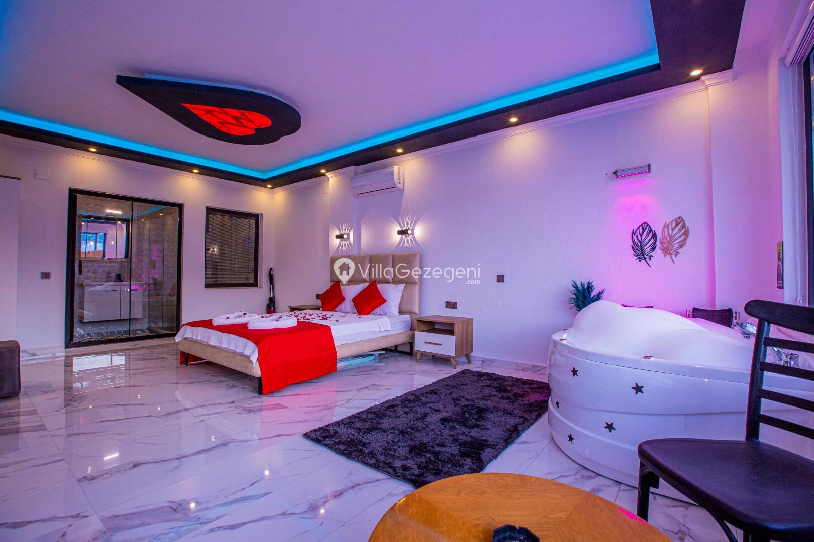 Villa Monica 1 — 3