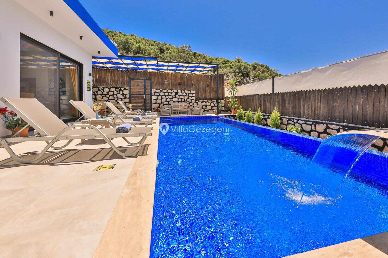 Villa Cancan — 11