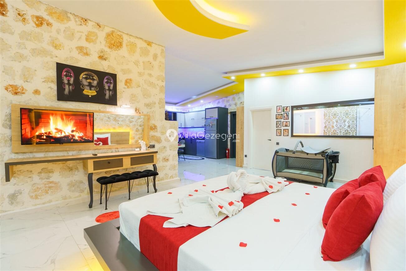 Villa Mira Queen — 30