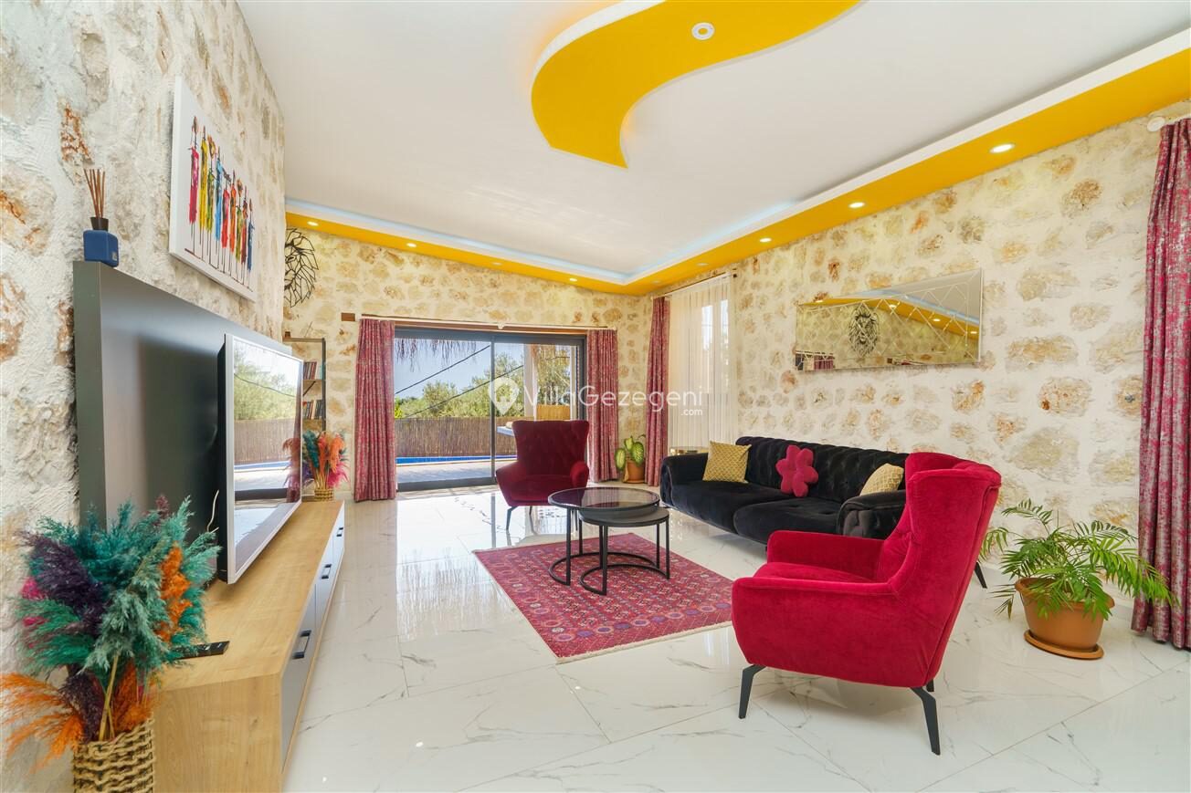 Villa Mira Queen — 32