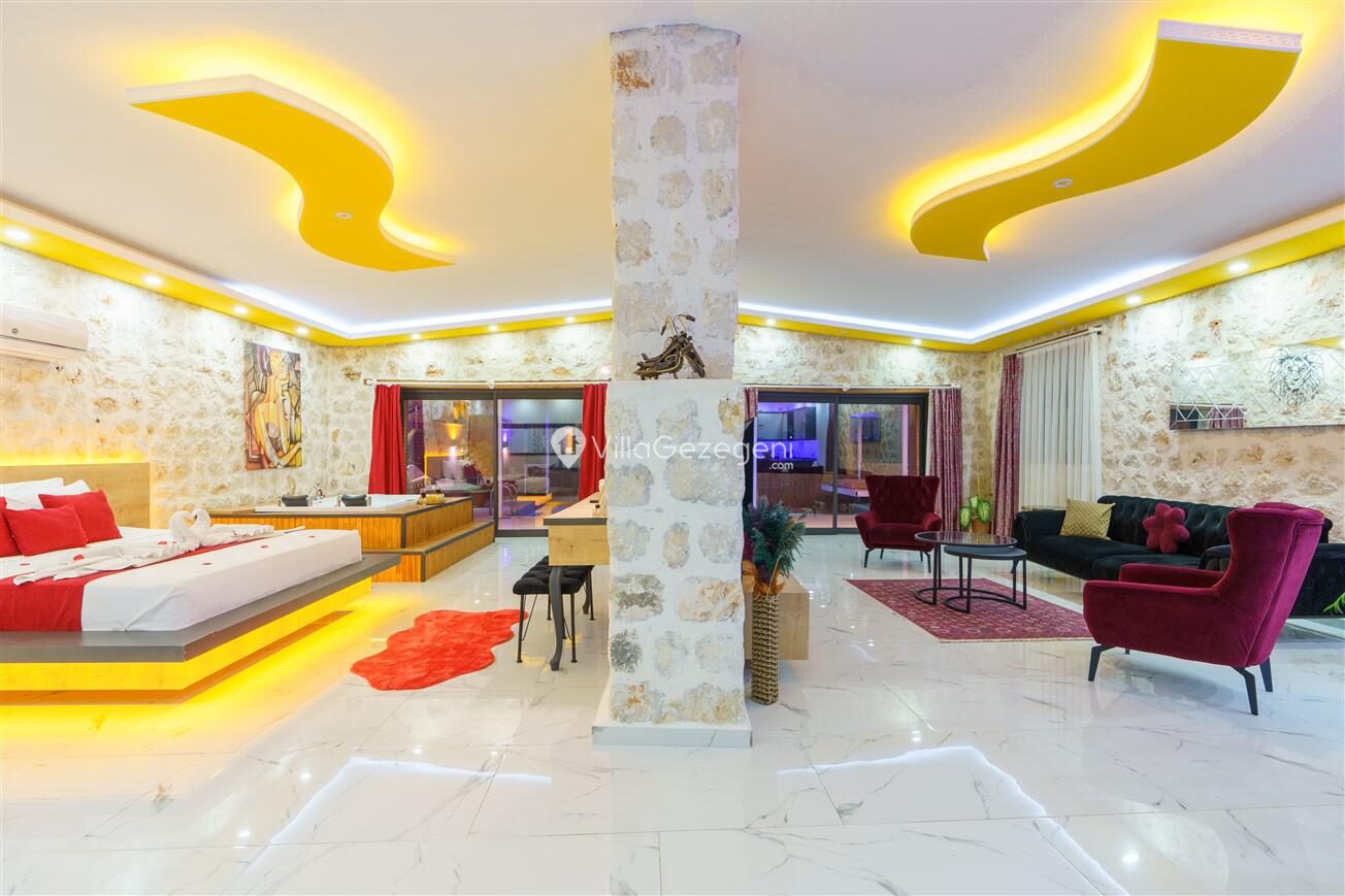 Villa Mira Queen — 38