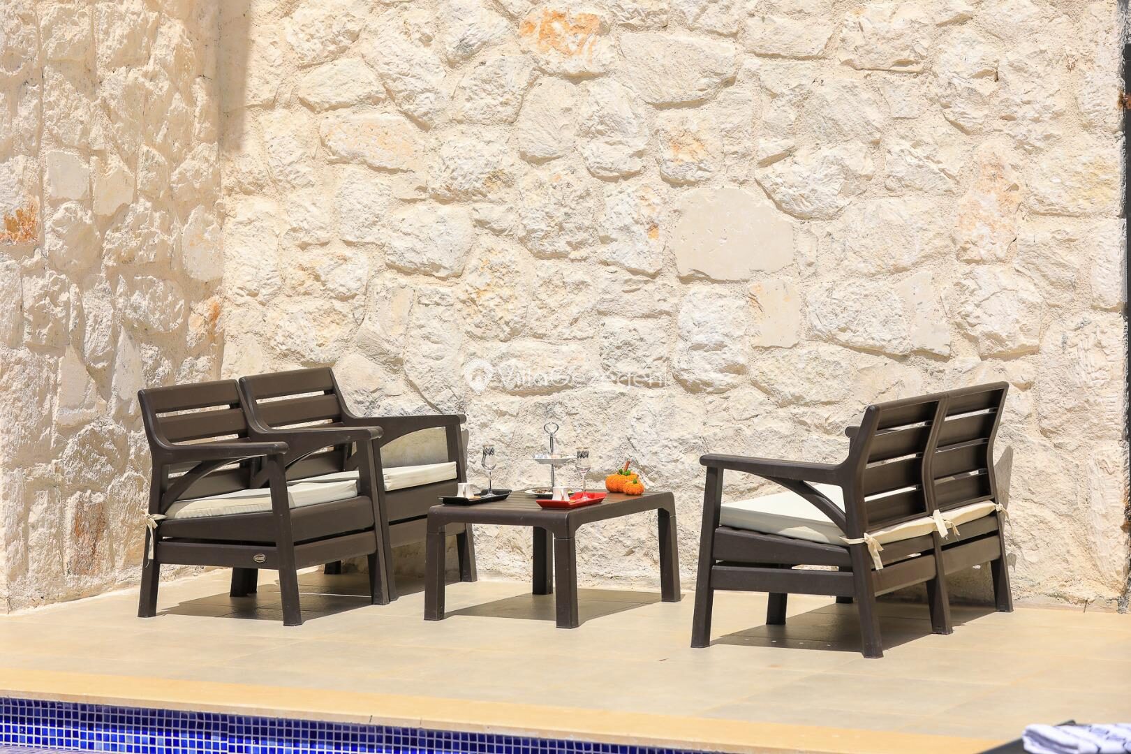 Villa Kaşlı 2 – Çukurbağ kiralık villa