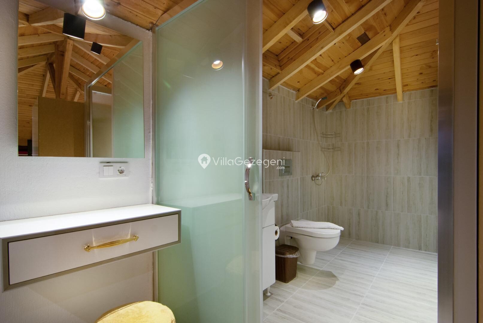 Villa Saten — 12