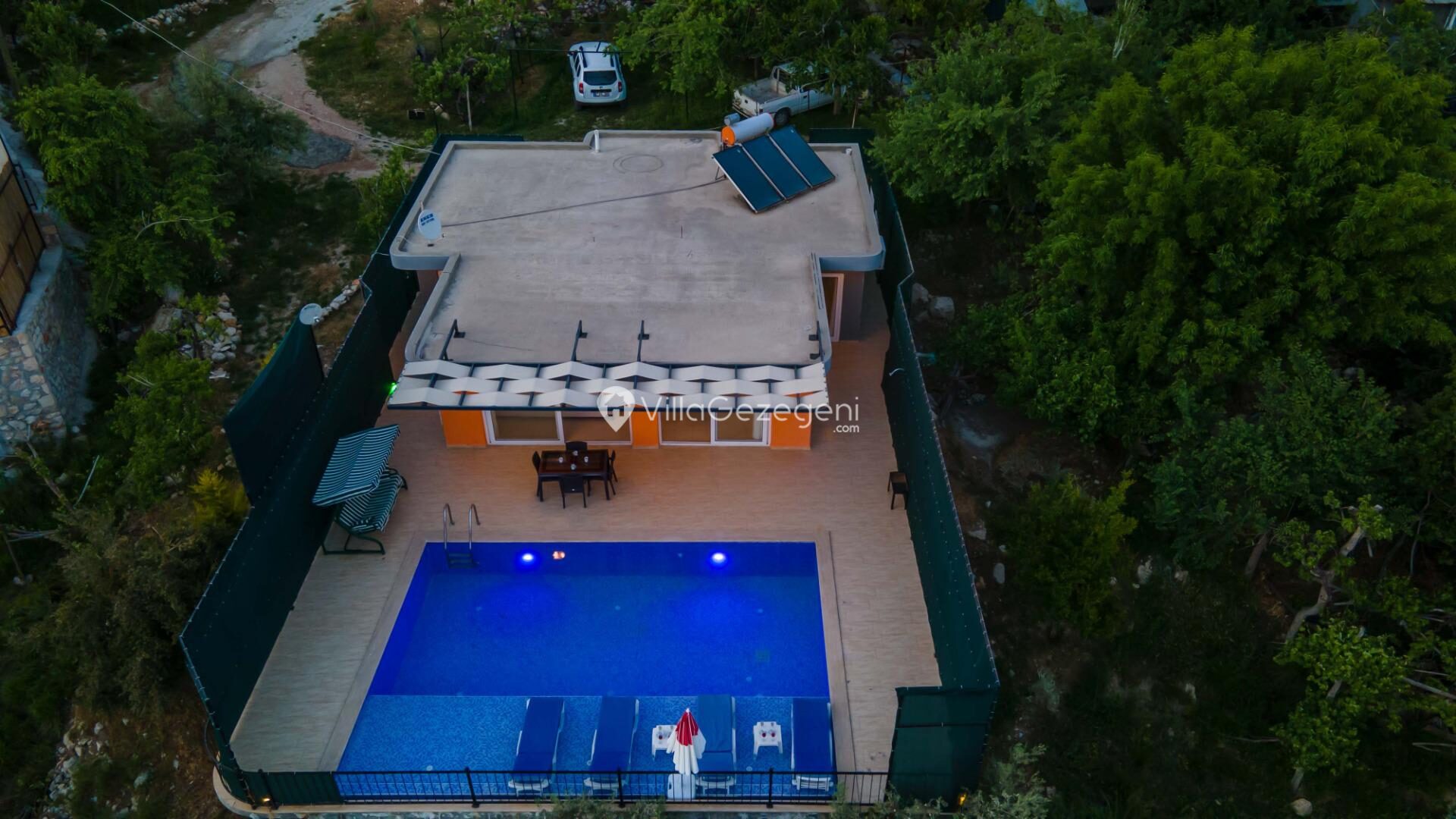 Villa Heves — 14