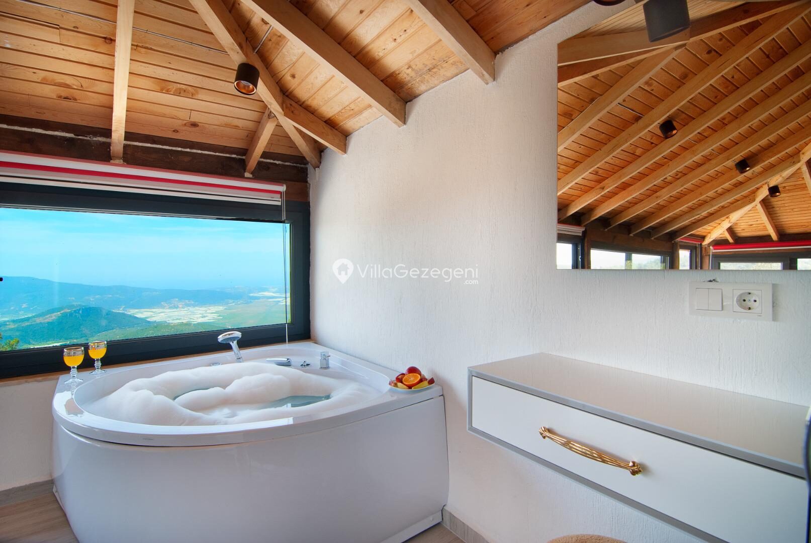 Villa Saten — 23