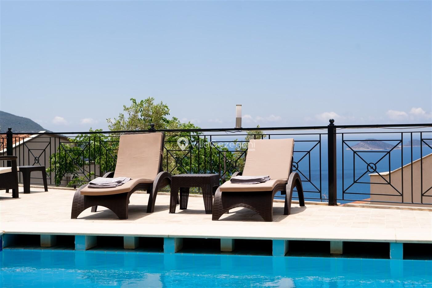 Villa Meltem — 11