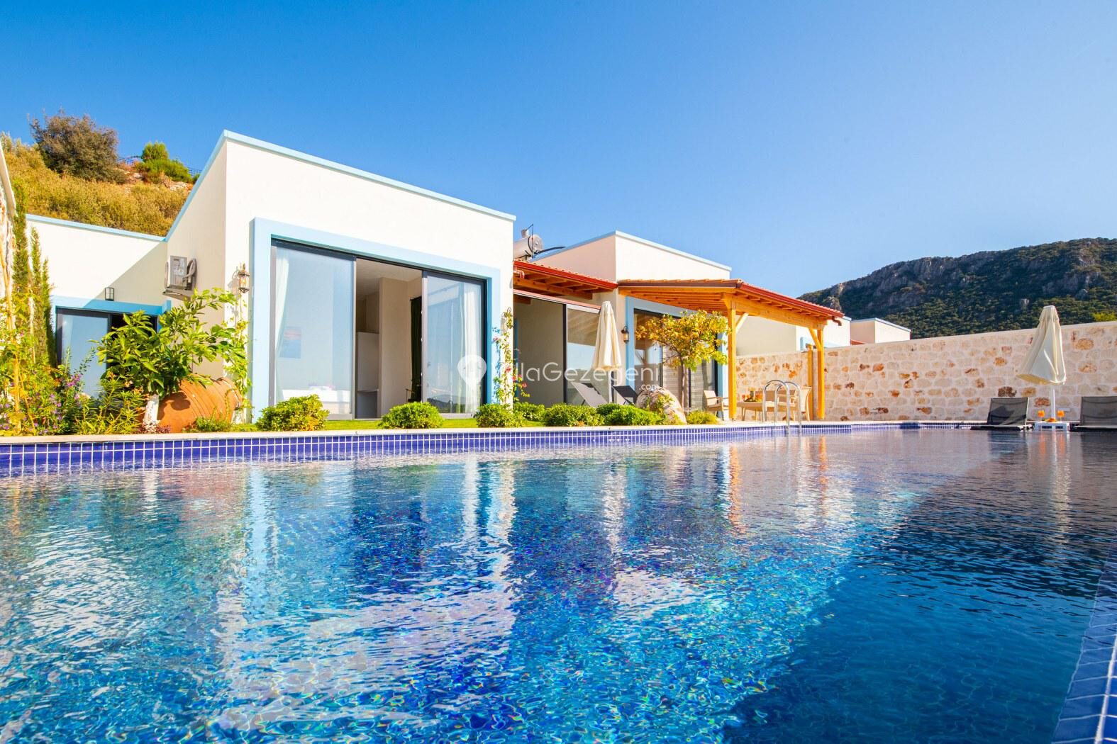 Villa Topaz — 7