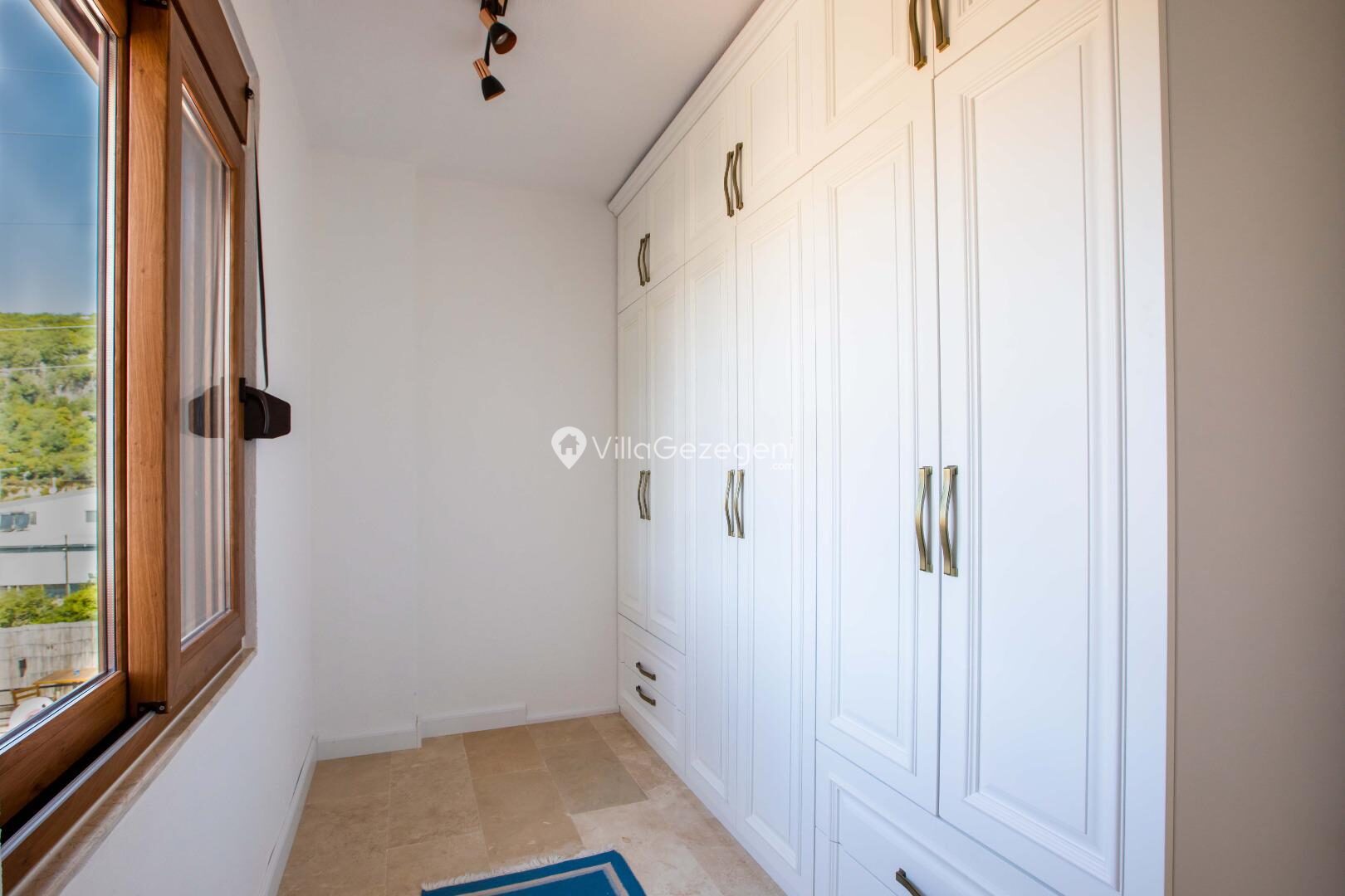 Villa Daphne — 71