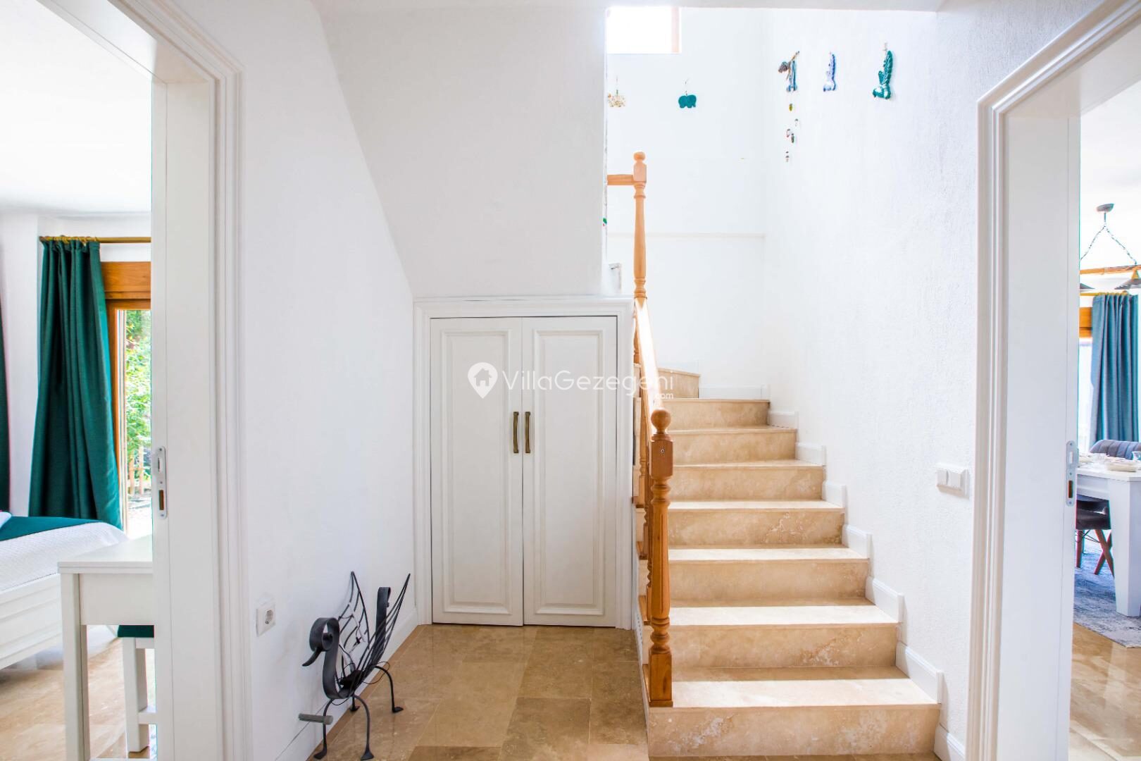 Villa Daphne — 83