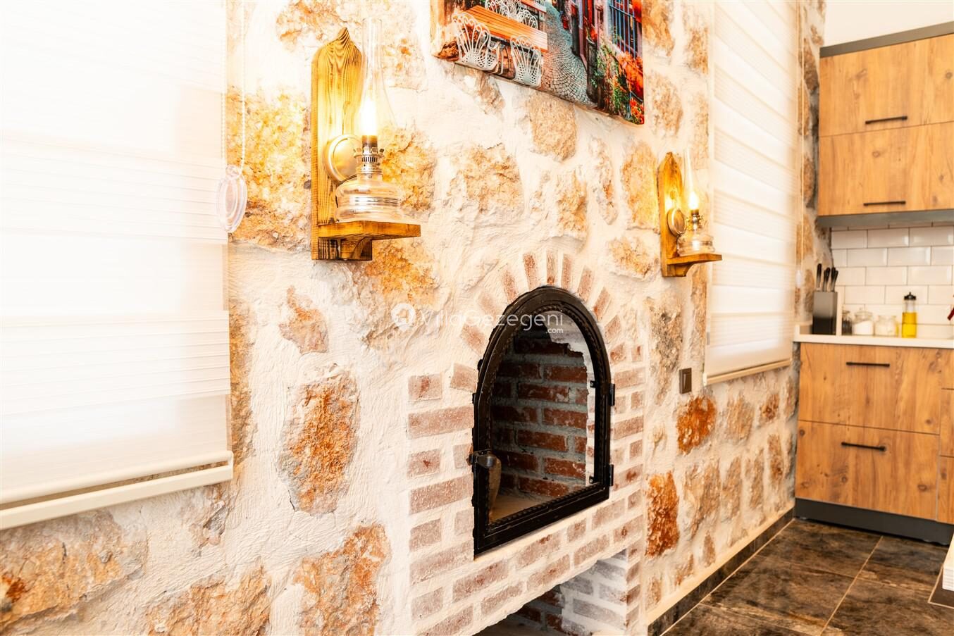 Villa Fiesta — 100