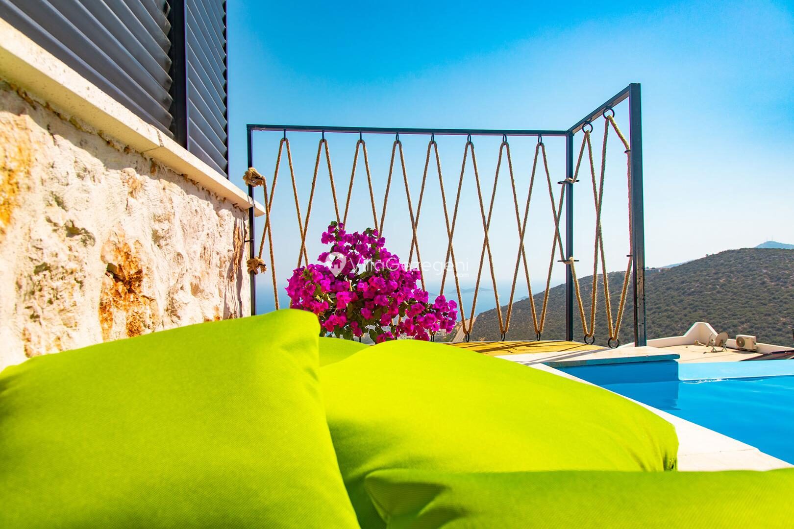 Villa Mia House — 8