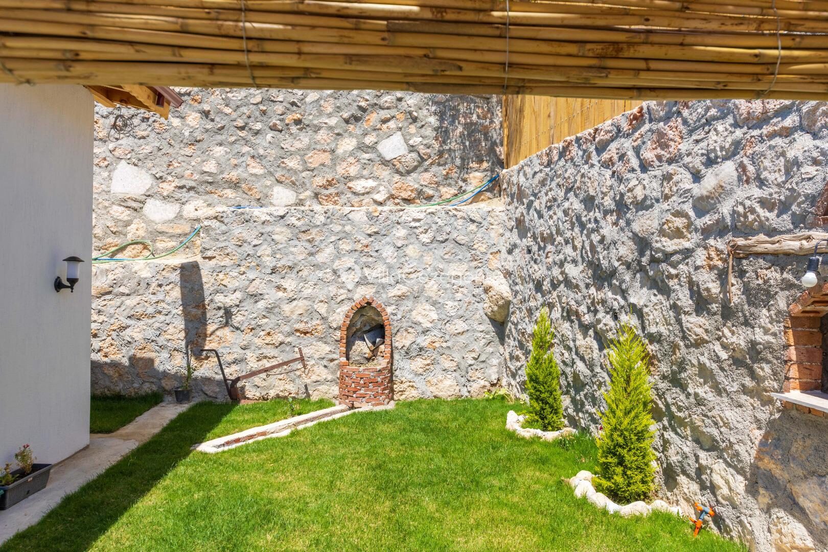 Villa Belis — 29